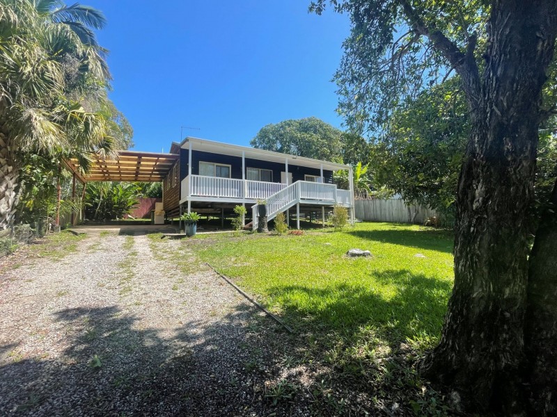 28 Francis Road, Macleay Island QLD 4184