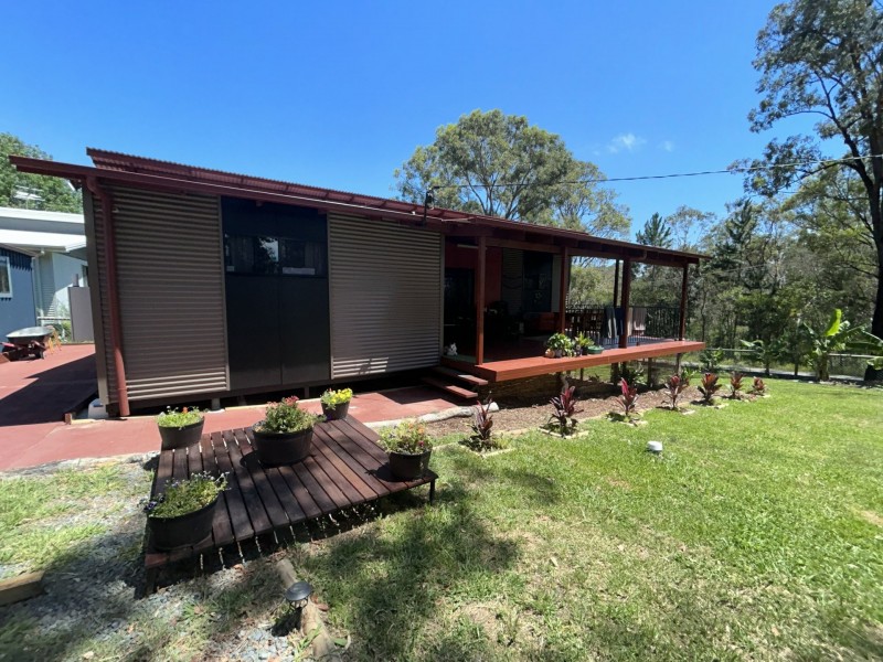 2 Granadilla Street, Macleay Island QLD 4184