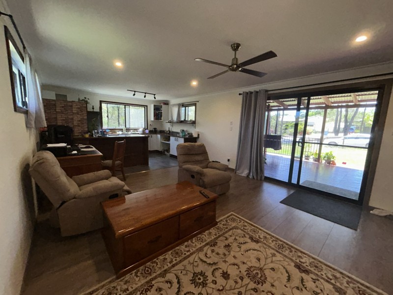 2 Granadilla Street, Macleay Island QLD 4184