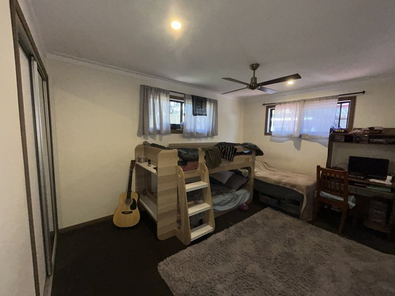 2 Granadilla Street, Macleay Island QLD 4184