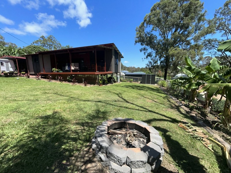 2 Granadilla Street, Macleay Island QLD 4184
