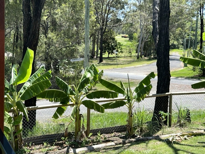 2 Granadilla Street, Macleay Island QLD 4184