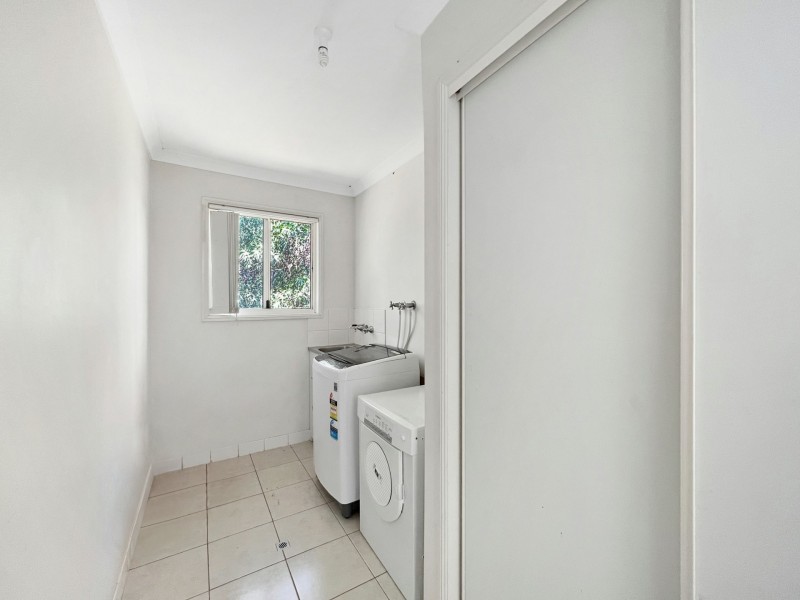 17 Cooee Crescent, Macleay Island QLD 4184