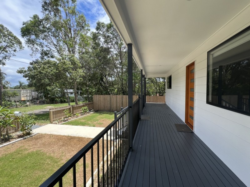 6 Heath St, Macleay Island QLD 4184