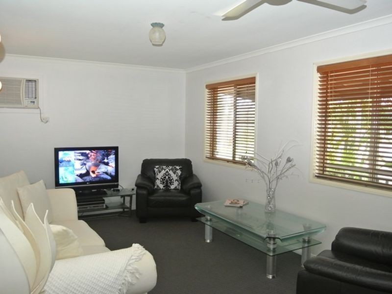 6 Cowes Street, Macleay Island QLD 4184