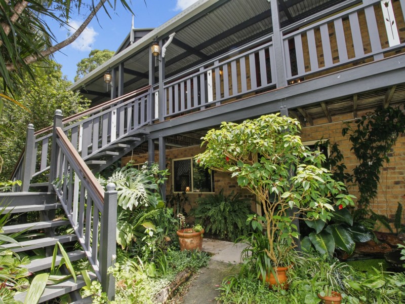 5-9 Weeroona Ave, Macleay Island QLD 4184