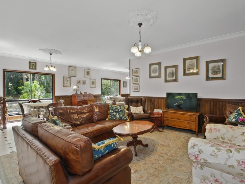 5-9 Weeroona Ave, Macleay Island QLD 4184