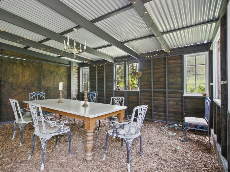 5-9 Weeroona Ave, Macleay Island QLD 4184