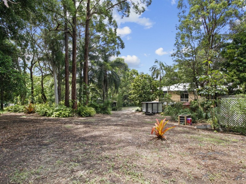 5-9 Weeroona Ave, Macleay Island QLD 4184