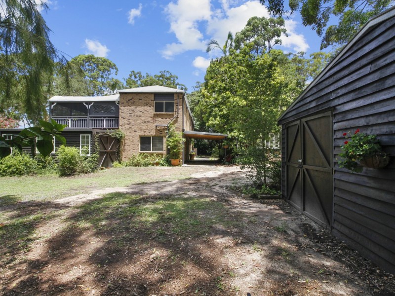 5-9 Weeroona Ave, Macleay Island QLD 4184