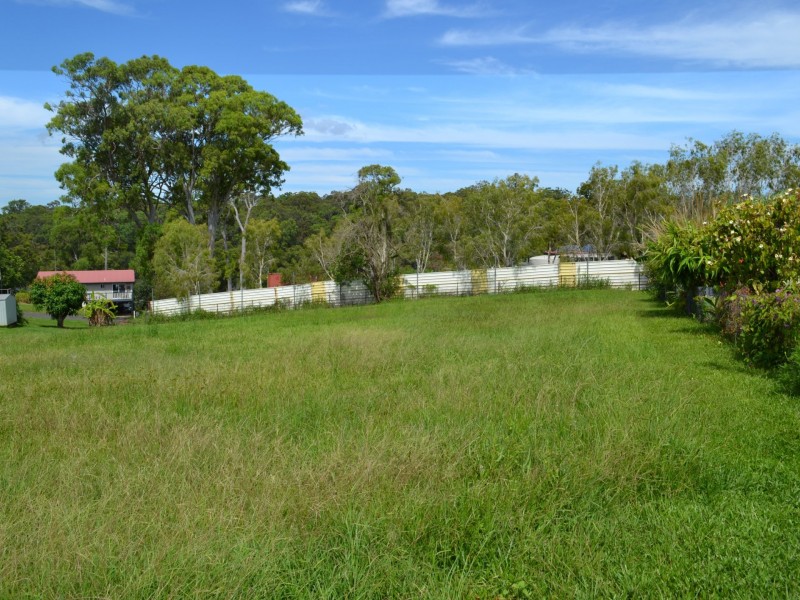 4 Aura Court, Macleay Island QLD 4184