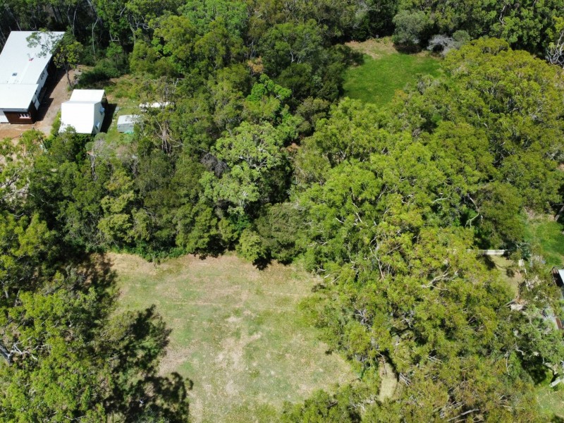4 Cliff Terrace, Macleay Island QLD 4184