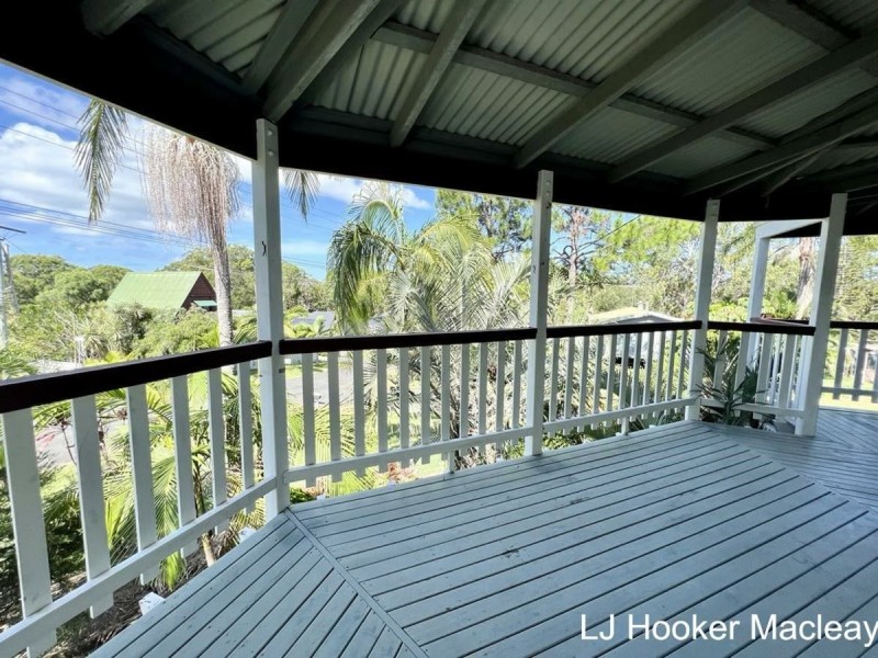 26 – 28 Barramundi Street, Macleay Island QLD 4184