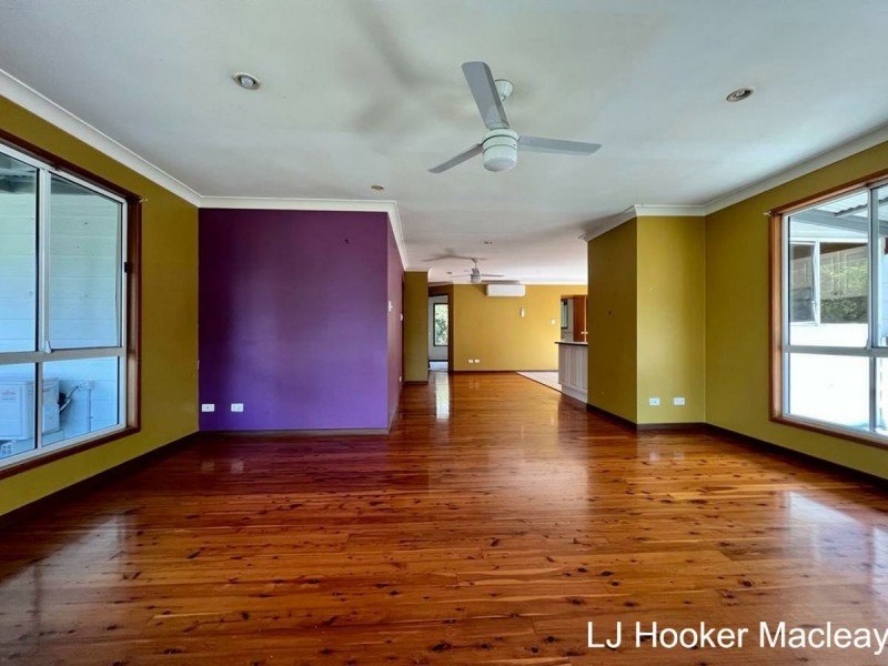 26 – 28 Barramundi Street, Macleay Island QLD 4184