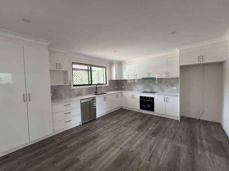 6 Heath Street, Macleay Island QLD 4184