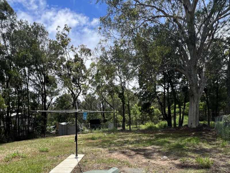 6 Heath Street, Macleay Island QLD 4184