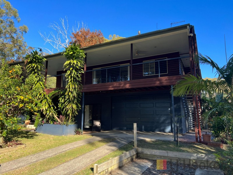 6 Kooberry Street, Macleay Island QLD 4184