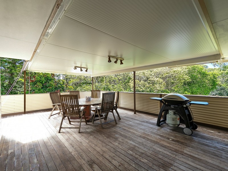 130-132 LUCAS dr, Lamb Island QLD 4184