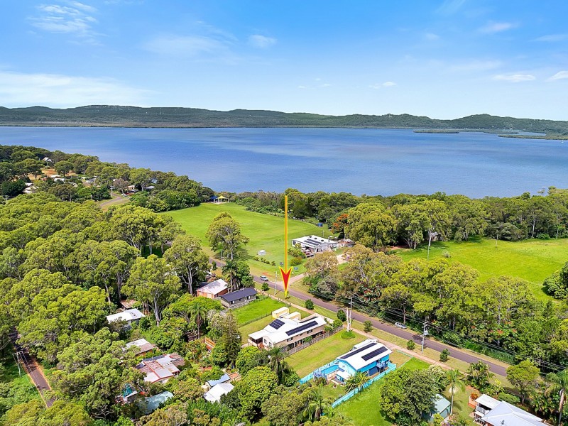 130-132 LUCAS dr, Lamb Island QLD 4184