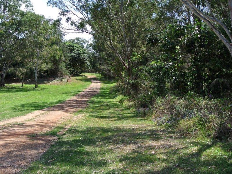 1 Pinetrees Street, Lamb Island QLD 4184