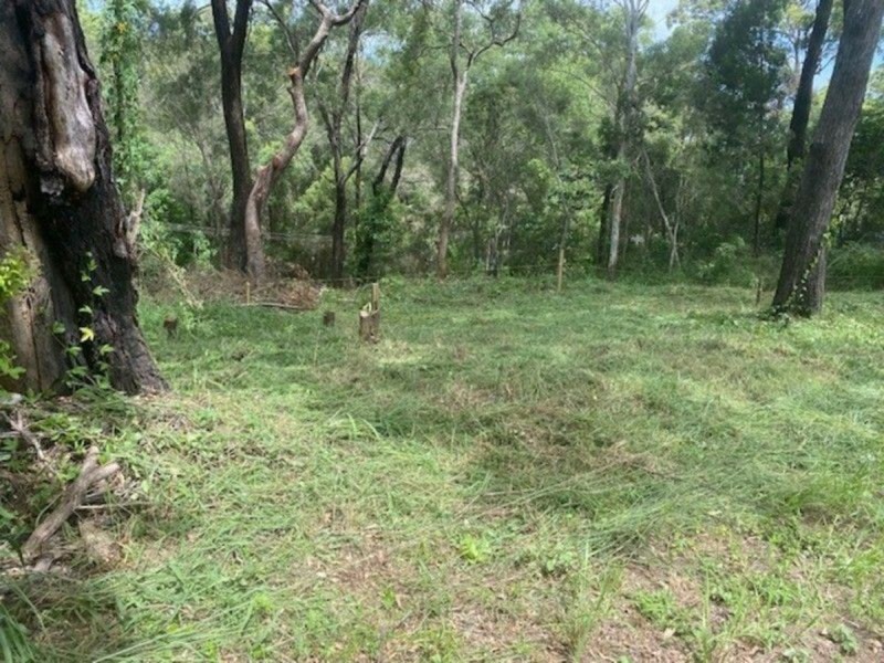 18 Boat Harbour Avenue, Macleay Island QLD 4184