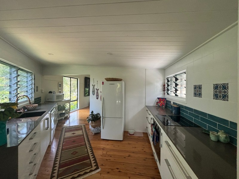 2-4 Camena Street, Macleay Island QLD 4184