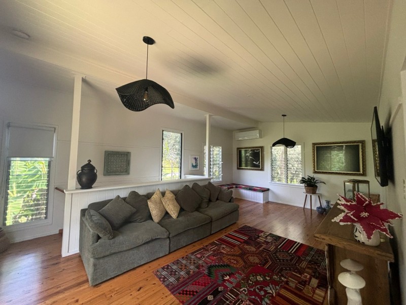 2-4 Camena Street, Macleay Island QLD 4184