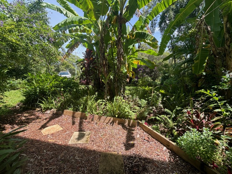 2-4 Camena Street, Macleay Island QLD 4184