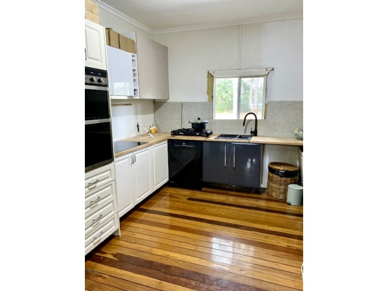 5 Tukkeri Street, Macleay Island QLD 4184
