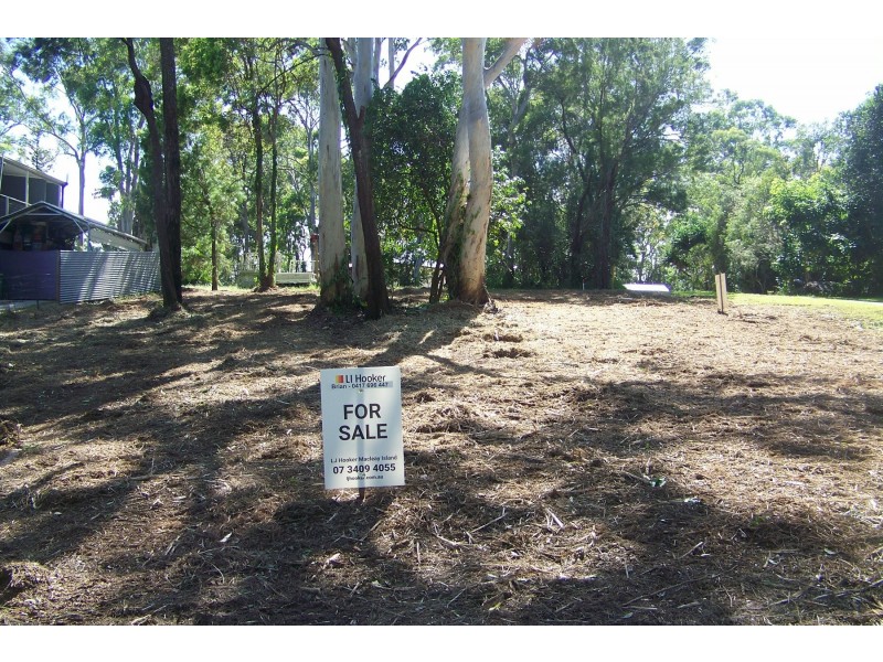 1 NIEL ST, Lamb Island QLD 4184