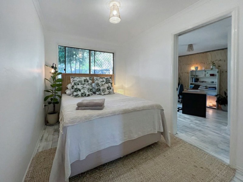 9 – 11 Aruma Street, Macleay Island QLD 4184