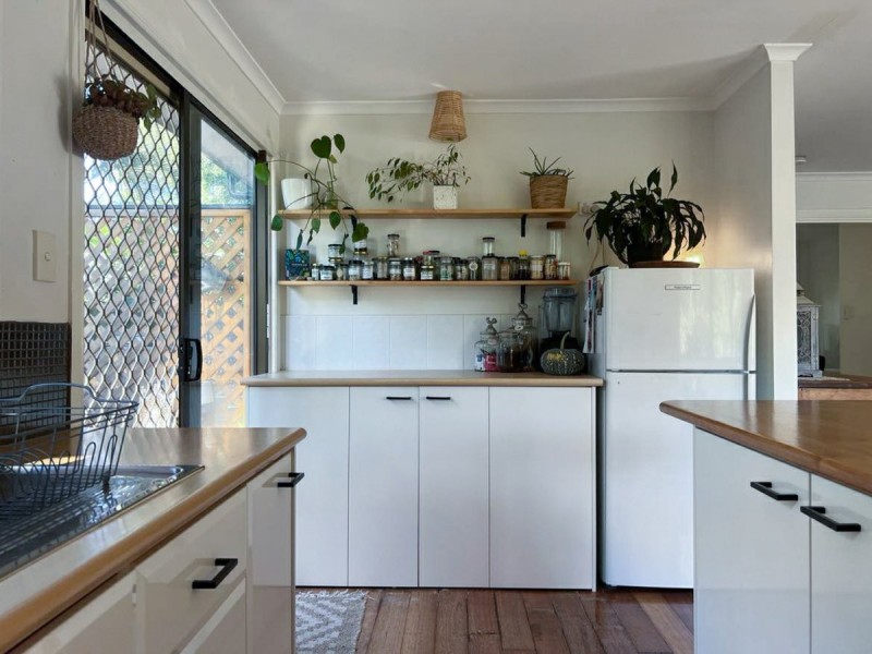 9 – 11 Aruma Street, Macleay Island QLD 4184