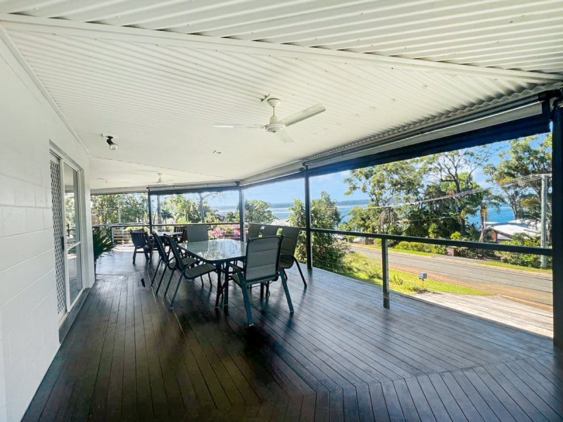 76 Beelong Street, Macleay Island QLD 4184