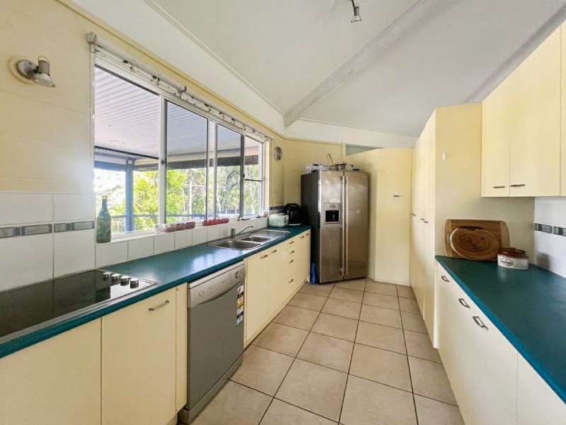 76 Beelong Street, Macleay Island QLD 4184