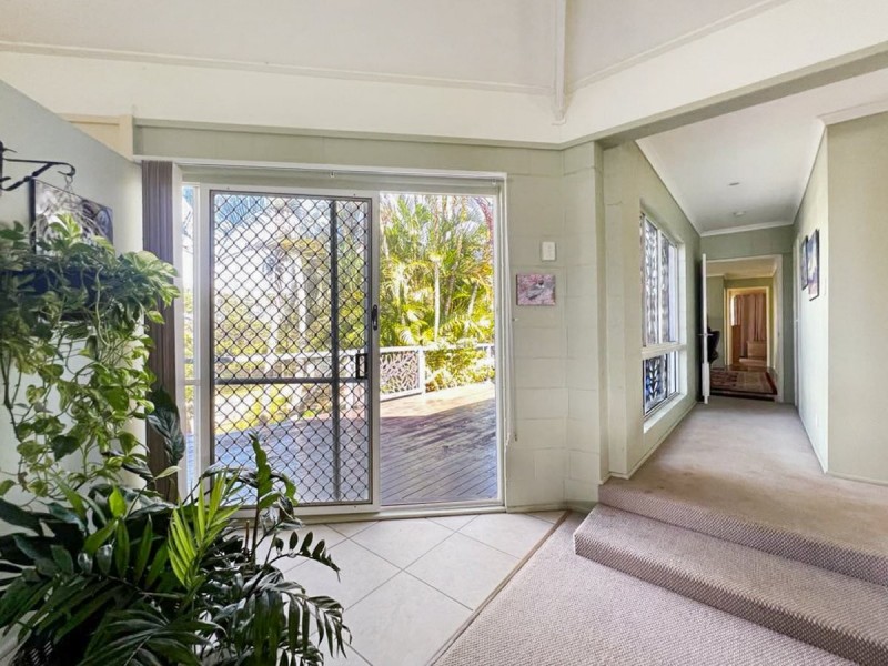 76 Beelong Street, Macleay Island QLD 4184