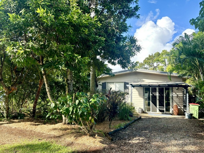 52 Treasure Island Avenue, Karragarra Island QLD 4184