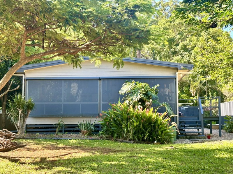 52 Treasure Island Avenue, Karragarra Island QLD 4184