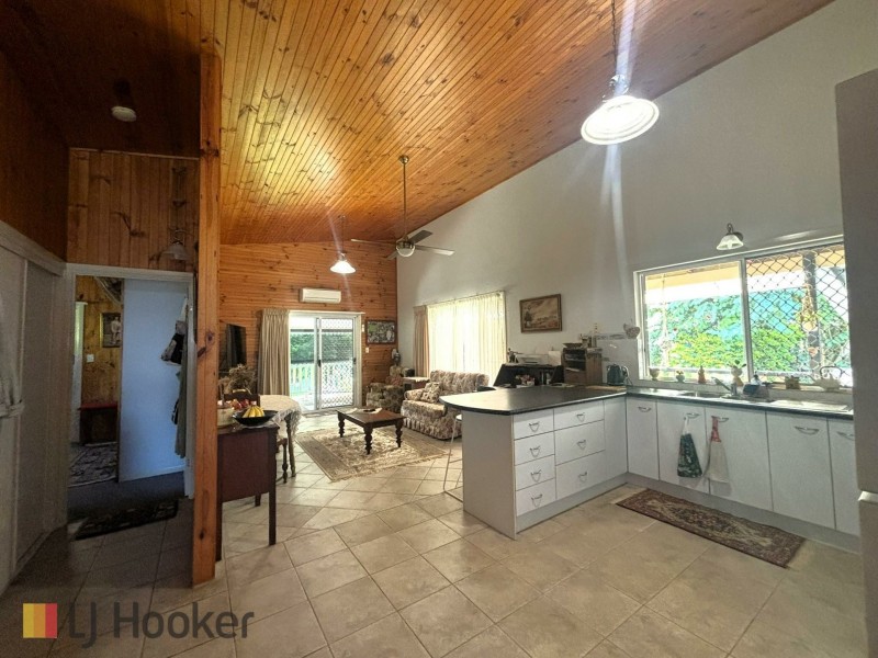 13 Marine Street, Macleay Island QLD 4184