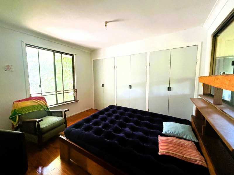 12 Jordan Street, Macleay Island QLD 4184