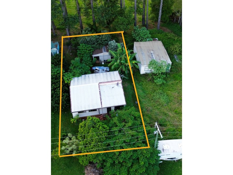 12 Jordan Street, Macleay Island QLD 4184