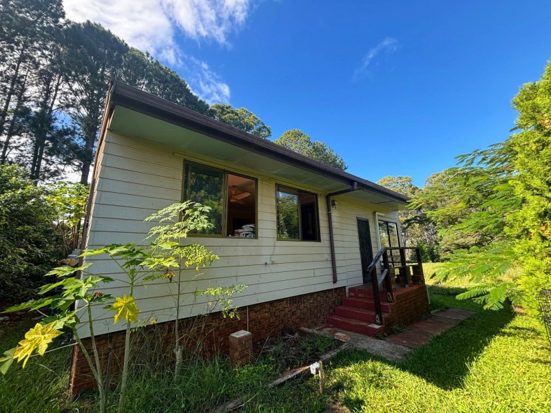12 Jordan Street, Macleay Island QLD 4184