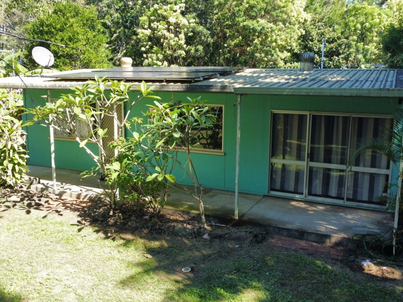 181 High Central Road, Macleay Island QLD 4184