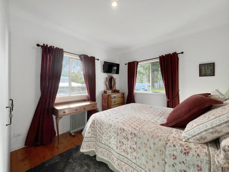 22 Tingara Street, Macleay Island QLD 4184