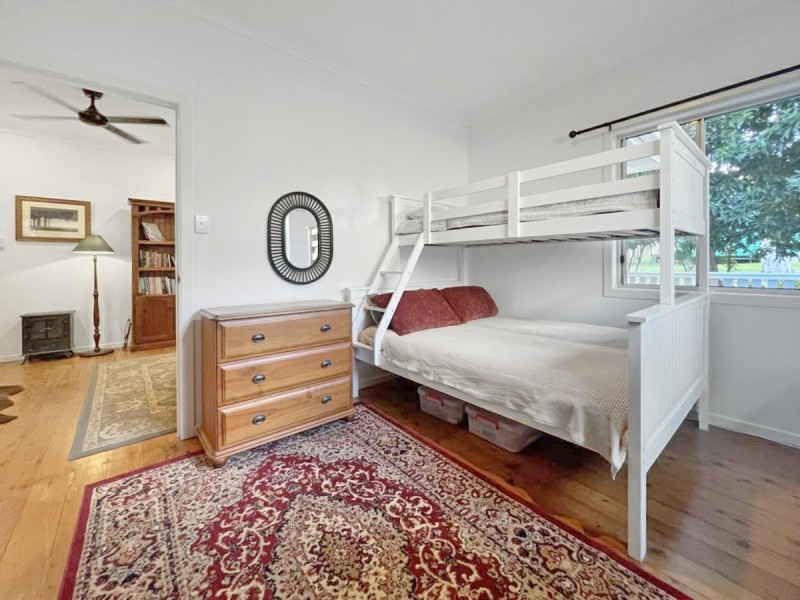22 Tingara Street, Macleay Island QLD 4184