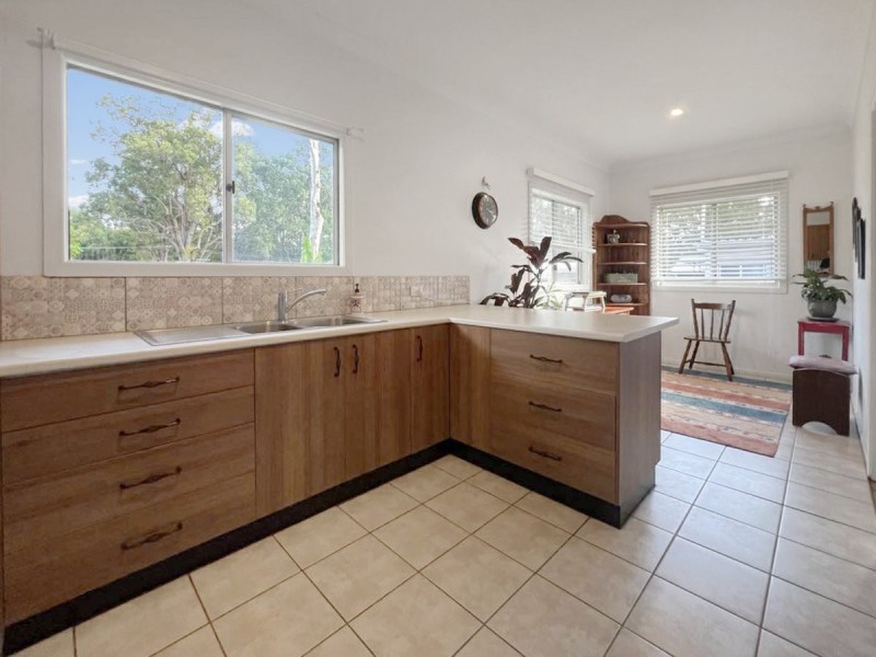 22 Tingara Street, Macleay Island QLD 4184