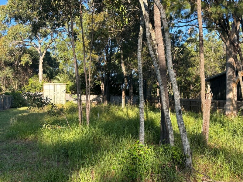 16 Devaney Street, Macleay Island QLD 4184