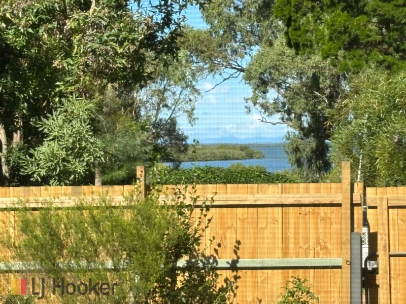 11 McBean Road, Karragarra Island QLD 4184