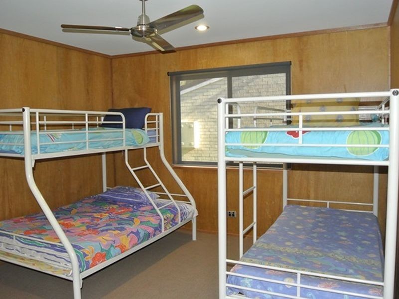 85 Coondooroopa Drive, Macleay Island QLD 4184