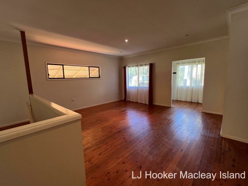 3 Eastbourne Tce, Macleay Island QLD 4184
