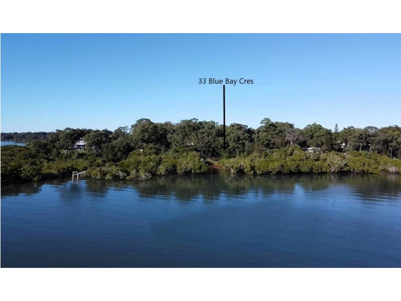 33 Blue Bay Crescent, Macleay Island QLD 4184